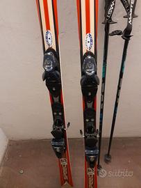 Sci Dynastar con attacchi,  bastoncini, scarponi