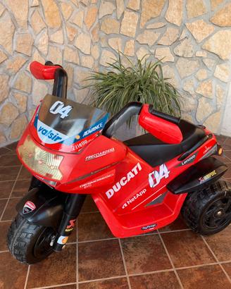 Moto elettrica Ducati Peg Perego
