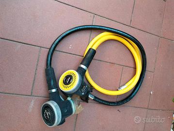 Mares Octopus + Manometro Uwatec