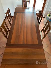 Tavolo in legno allungabile