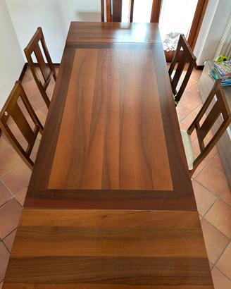 Tavolo in legno allungabile