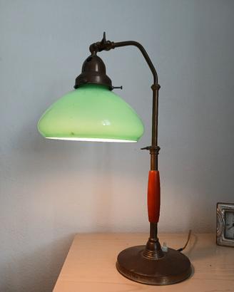lampada vintage ministeriale 