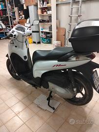 Honda SH 300 sport
