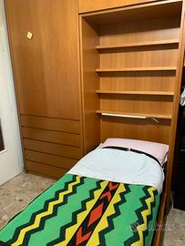Armadio con letto singolo