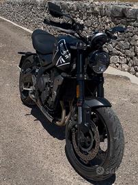 Triumph trident 660