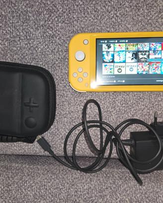 Nintendo Switch Lite Gialla con giochi