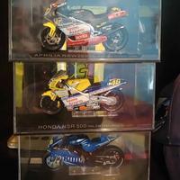 Valentino Rossi 3 modellini 1/18