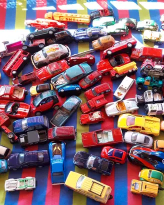 Modellini auto vintage collezione-lotto pz.80