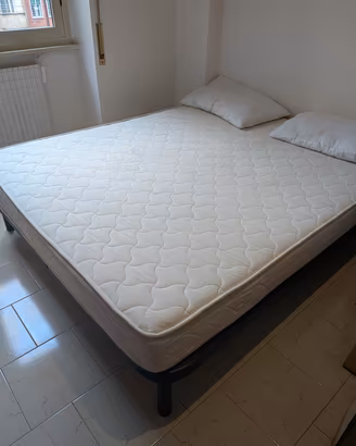 Rete letto matrimoniale con materasso
