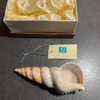 Conchiglia porcellana decorata a mano strass Paben