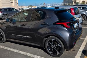 TOYOTA YARIS LOUNGE - DIC 2025 - KM 5.100