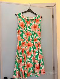 Vestito bianco a fiori