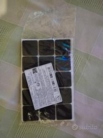 feltrini autoadesivi neri