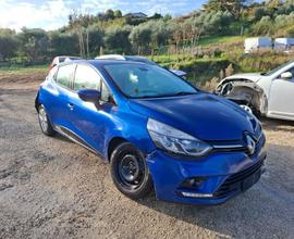 Renault Clio 1.5 dci 75cv anno 12-2018 incidentata