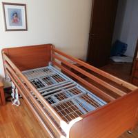 Letto ospedaliero  elettrico 