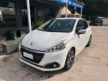Peugeot 208 PureTech 82 5 porte Allure