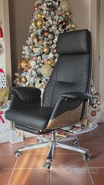 Sedia direzionale in pelle dal design scandinavo