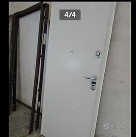 Porta blindata nuova -credenzavetrina-tavolo-sedie