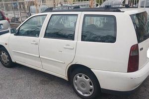 auto wolkswagen polo station wagon 