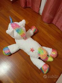 unicorno gigante