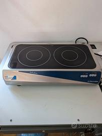 Cucina a induzione Electrolux per ricambi