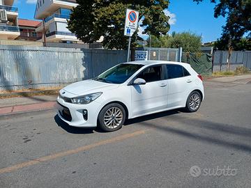 Kia rio 1.4 crdi 90cv 2017