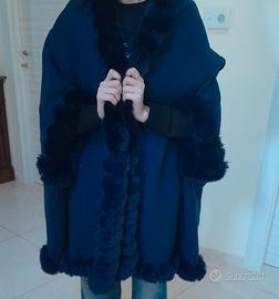mantella con pelliccia sintetica 