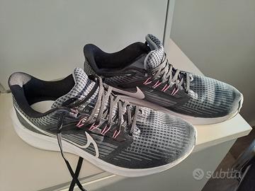 Nike Air Zoom Pegasus 39, taglia 41 (26cm) - Abbigliamento e