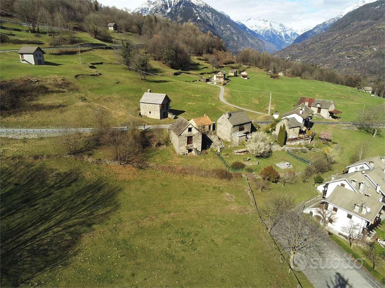 RUSTICO CON TERRENO E MERAVIGLIOSO PANORAMA - Vista 4