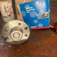 Mozzo ruota posteriore Opel Astra prima serie