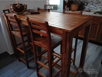 tavolo in legno tavolino alto con sgabelli