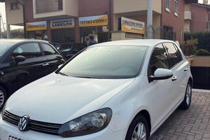 Volkswagen Golf 1.6 TDI DPF 5p. Highline
