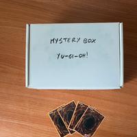 Mystery box da 224 carte yu gi oh un po’ rovinate