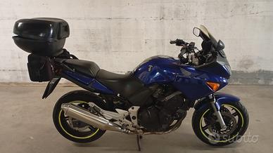 Honda cbf 600