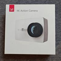 Action Cam Yi 4k con scheda Sd 64Gb
