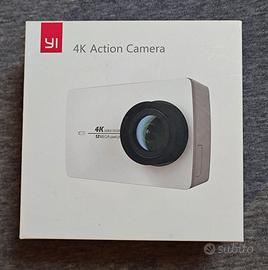 Action Cam Yi 4k con scheda Sd 64Gb