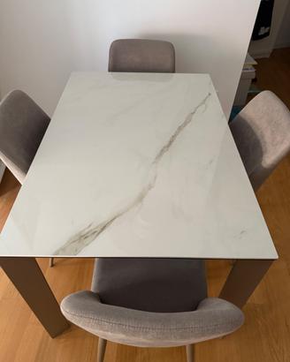 Tavolo Friulsedie Galileo Allungabile con 4 sedie