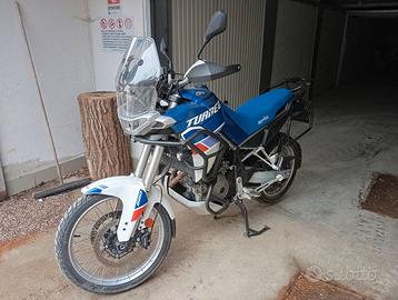 Moto  Aprilia tuareg 660