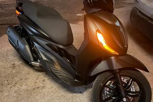 Piaggio Beverly 400 Deep Black