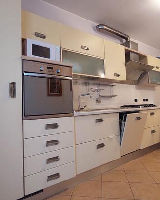 Cucina usata completa