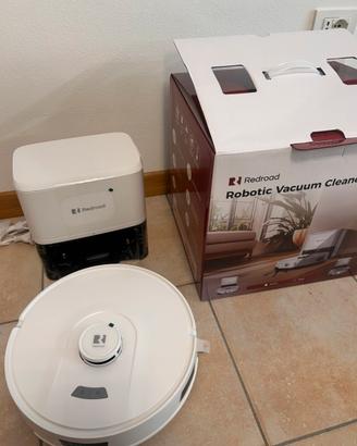 Nuovo robot aspirapolvere