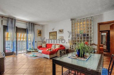 Appartamento di 59 m² con 1 locale e posto auto a 