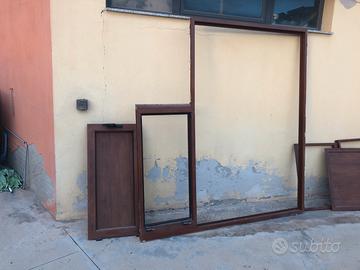 Finestrone e finestra e ante con scuri relativi