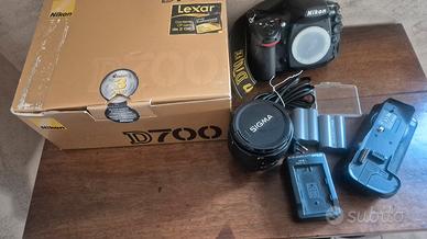 NIKON D700-OBIETTIVO ecc...