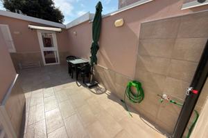 Appartamento arredato semi indipendente con terraz