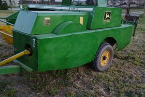 Imballatrice John Deere 332A
