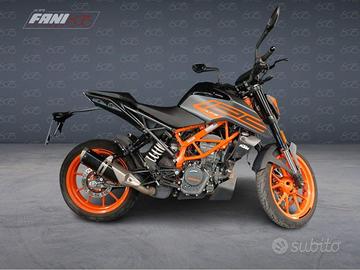 KTM 125 Duke my23