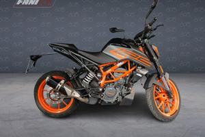 KTM 125 Duke my23