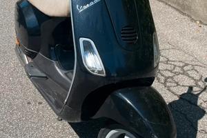 Vespa 50 LX Nera Nero