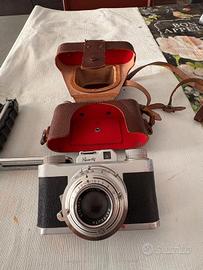 Macchina fotografica vintage Braun Paxette – Schne